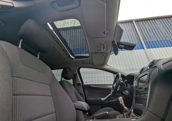 Ford Mondeo cena 27921 przebieg: 187000, rok produkcji 2011 z Zawiercie małe 154